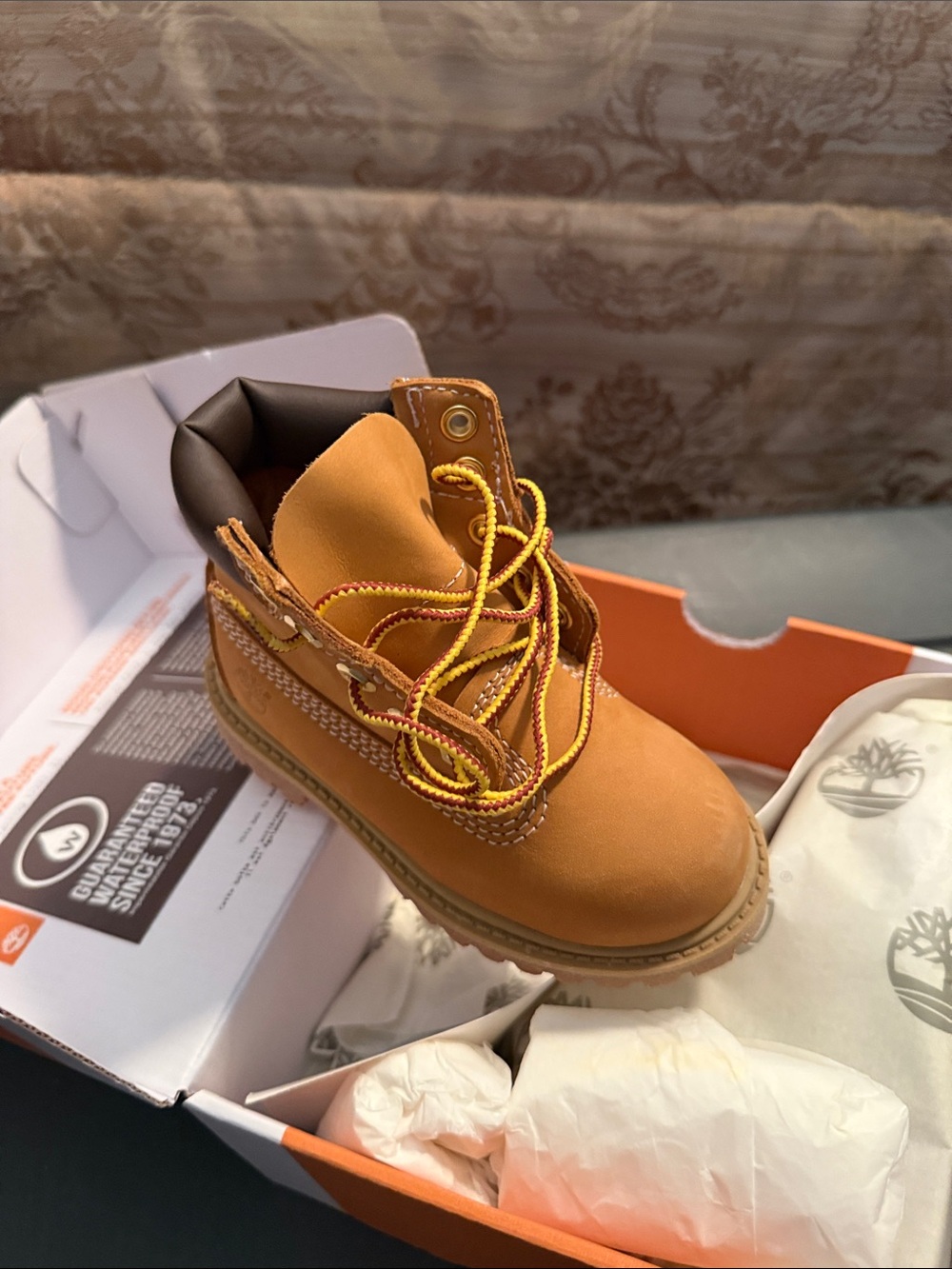 Timberland Kids Wheat/Tan Boots with Brown Collar - Picture 3 of 4